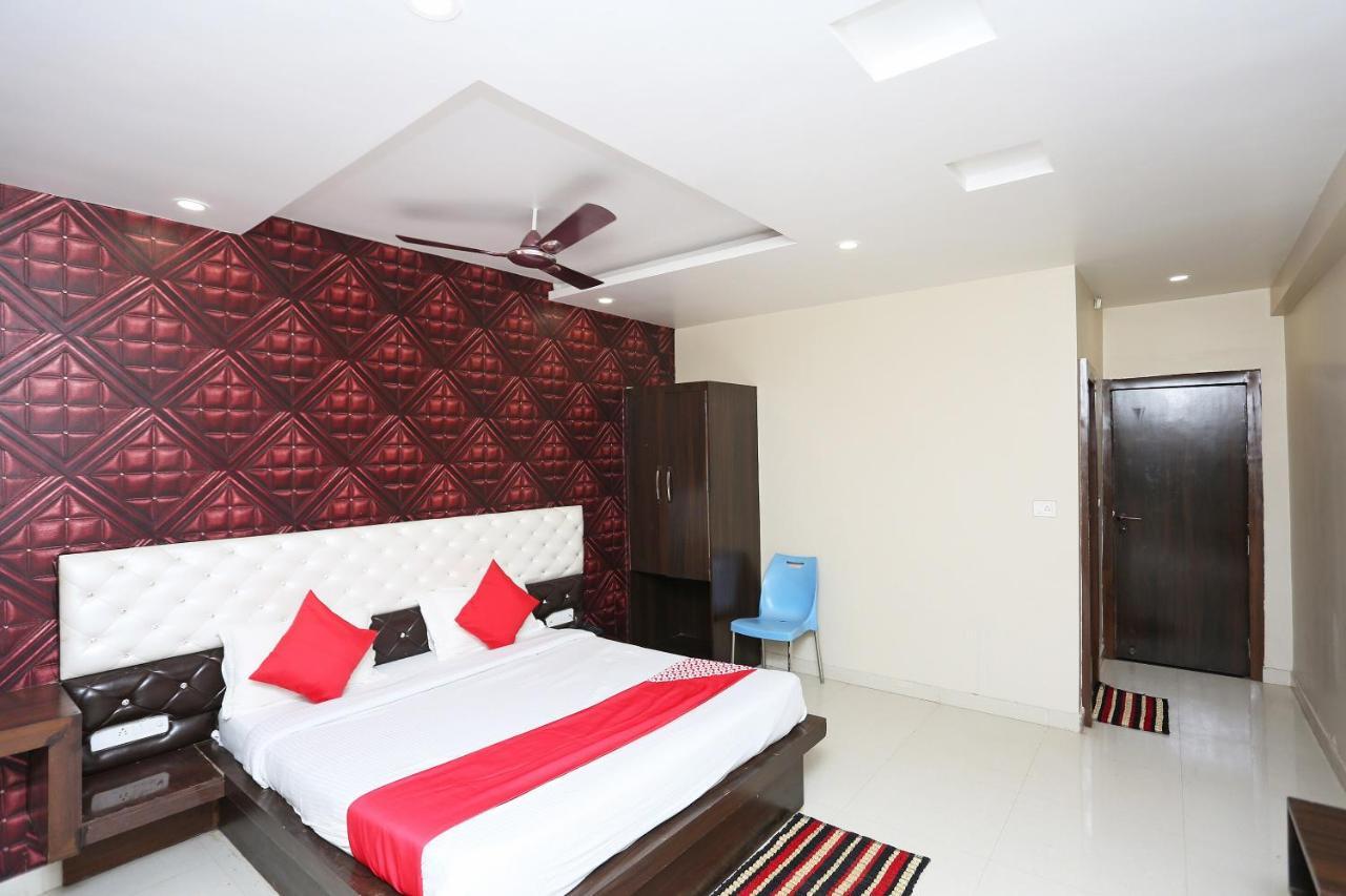 Oyo Flagship 43897 Redstone Hotel Гвалиор Екстериор снимка