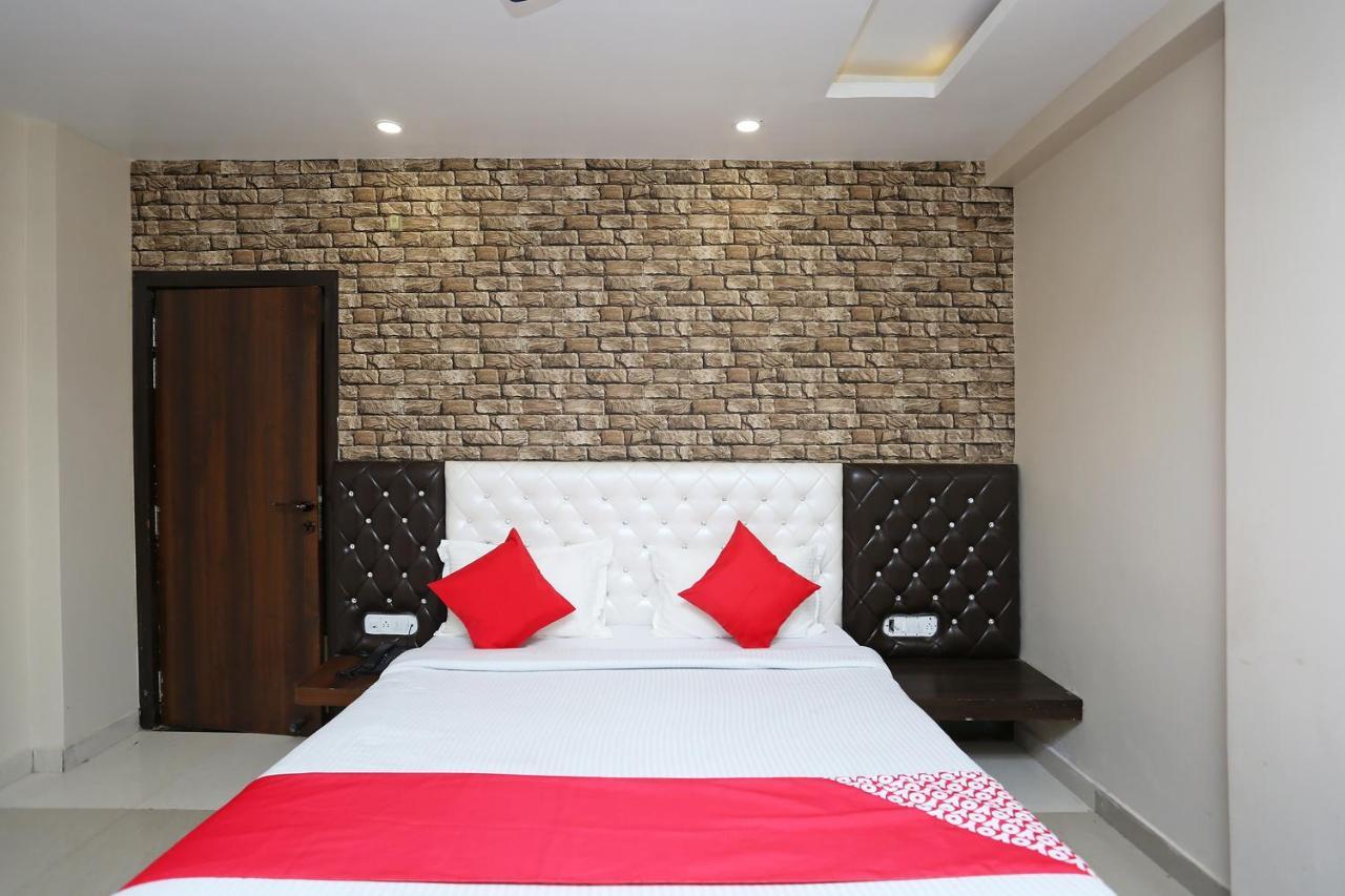 Oyo Flagship 43897 Redstone Hotel Гвалиор Екстериор снимка